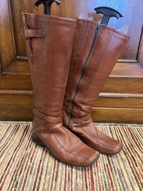 Women's UK Clarks Brown Leather Boots - UK 4.5 = USA 6.5